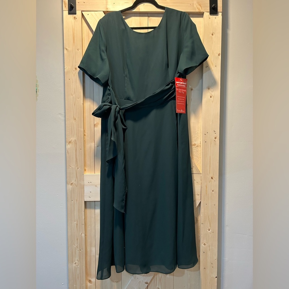 Chic Forest Green Maxi Dress